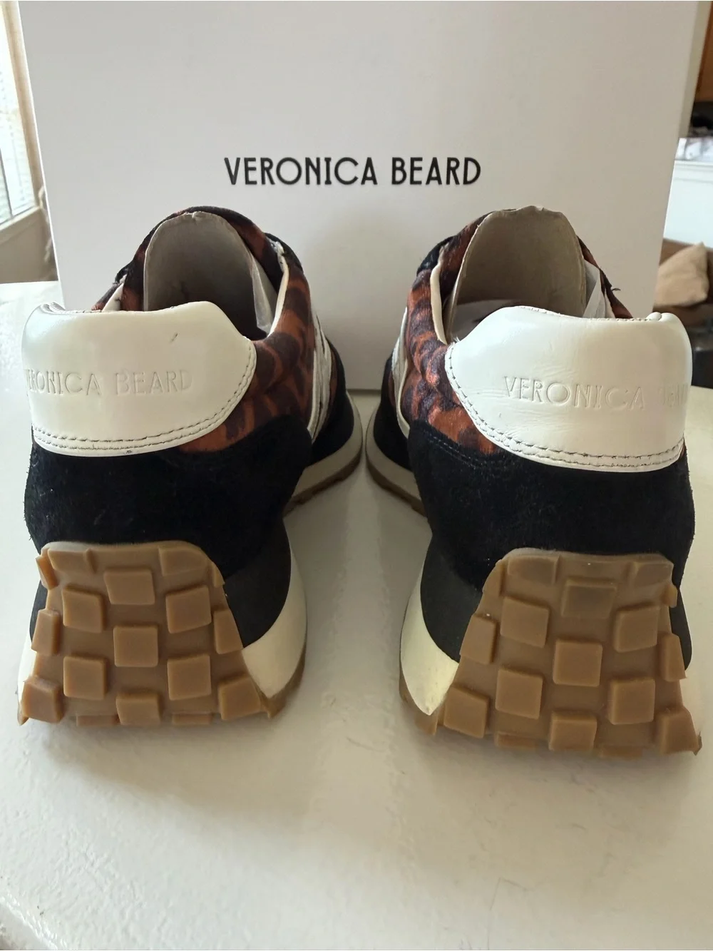 Veronica Beard stylish low
